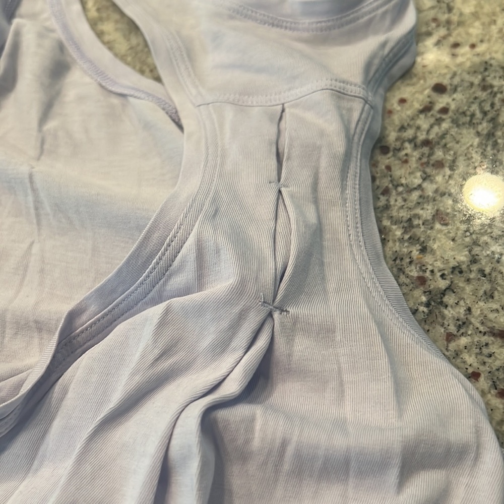 Tank top - Picture 2 of 3